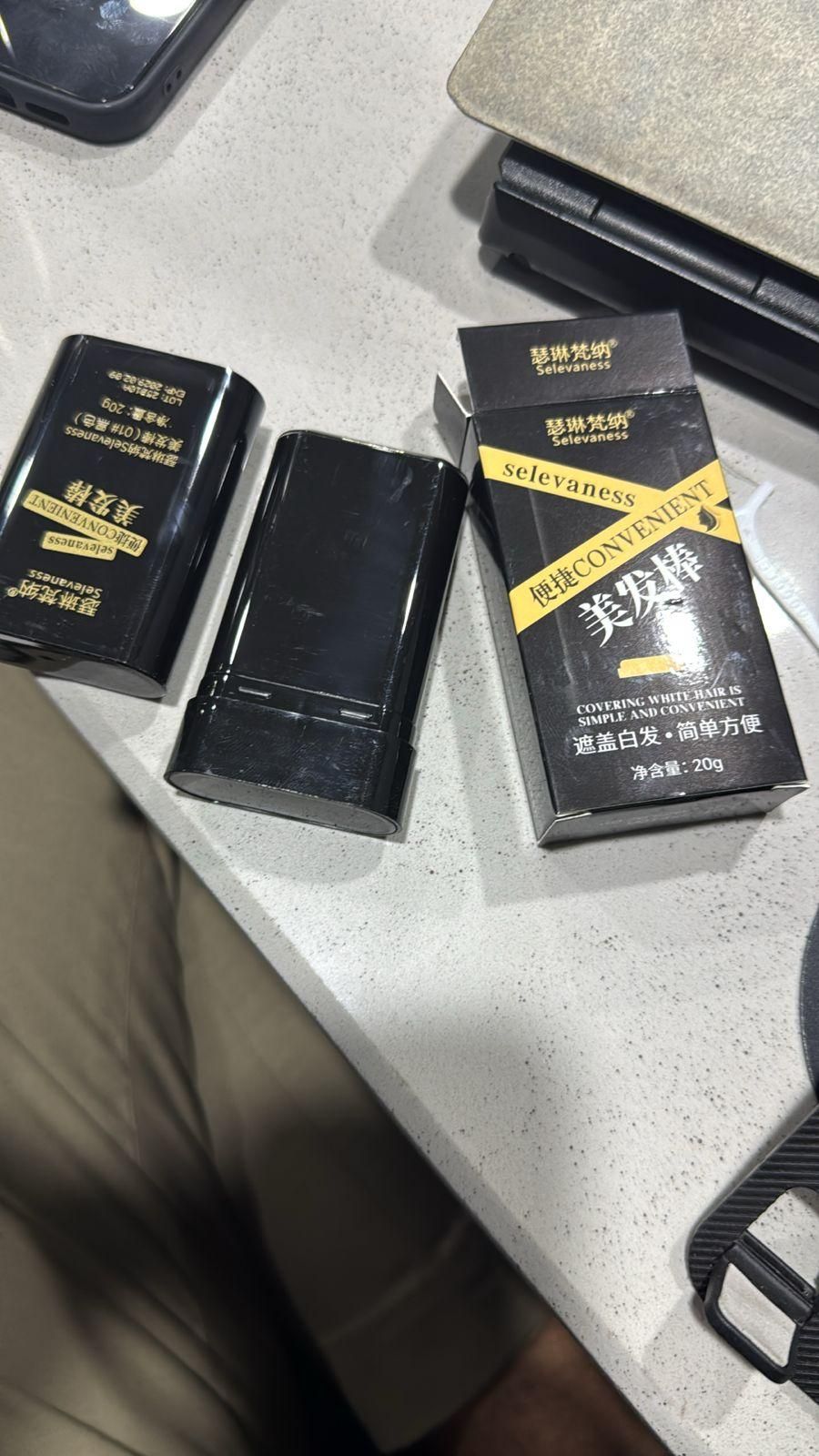 Covering White Hair is Simple and Convenient - Black